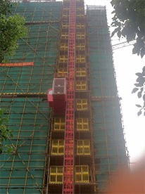 施工电梯